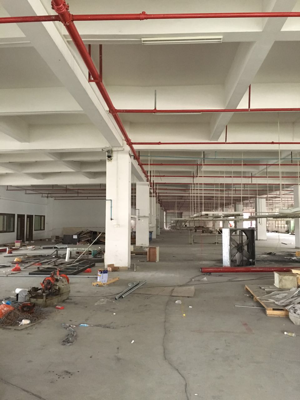 东莞清溪写字楼设计装修瓷砖地板砖推荐 恒鑫建筑装饰工程有限公司专业服务