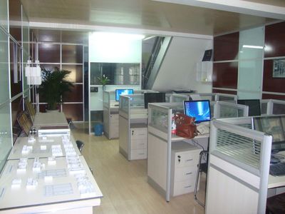 德州办公隔断与屏风批发 型材百叶选材指南与安装维修服务解析